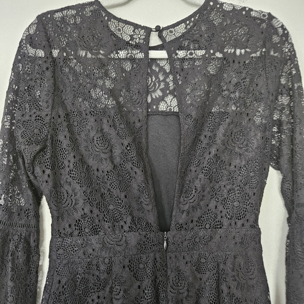 Lost +Wander black lace bell sleeves romper size S - Picture 8 of 10